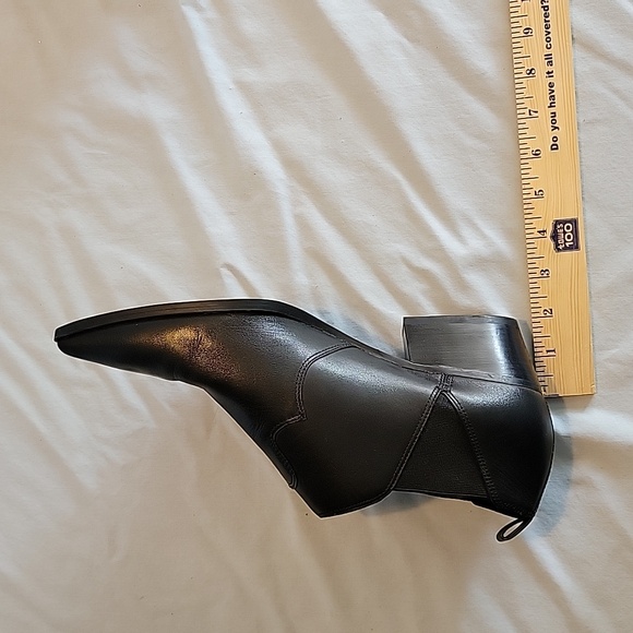 Women's NINE WEST leather size 12 boots - Picture 6 of 8